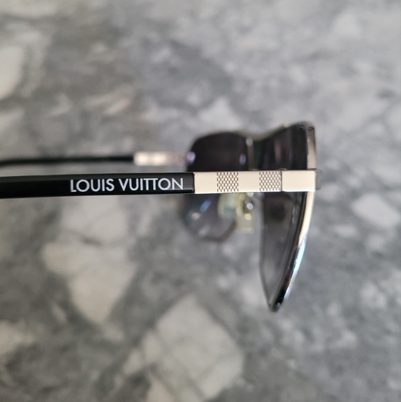 SOLD Louis Vuitton Attraction PM sunglasses - Ebene - Picture 7 of 16